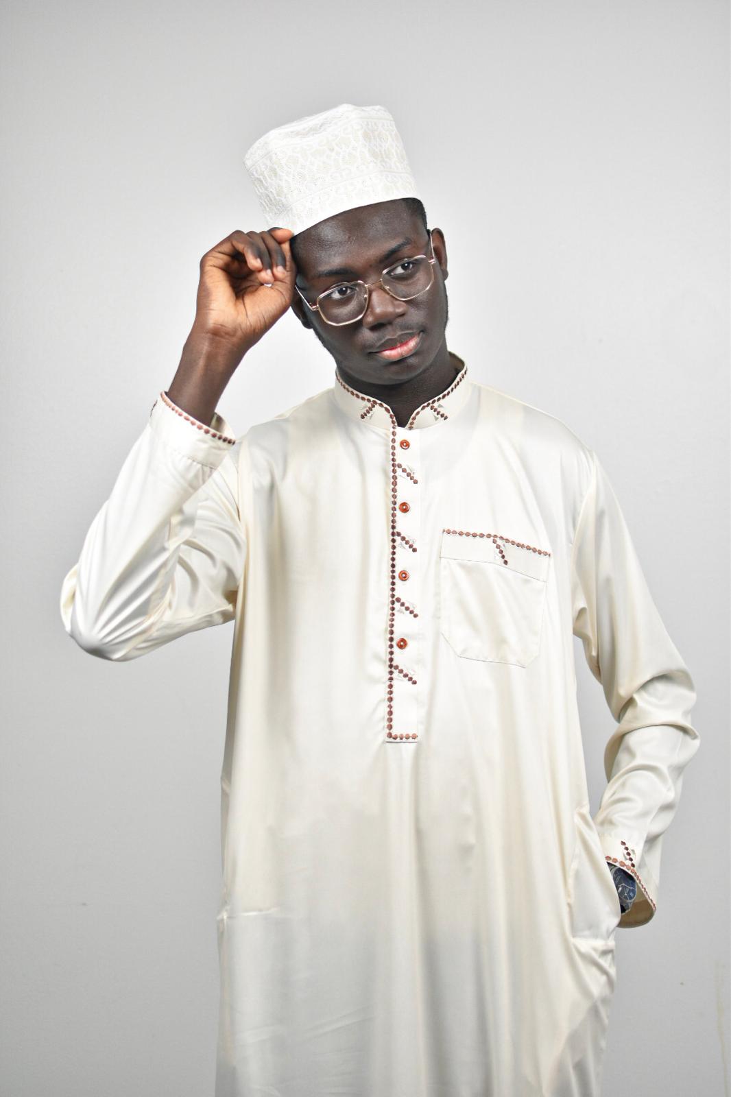 Djelaba Beige Homme – Élégance et Finitions Artisanales